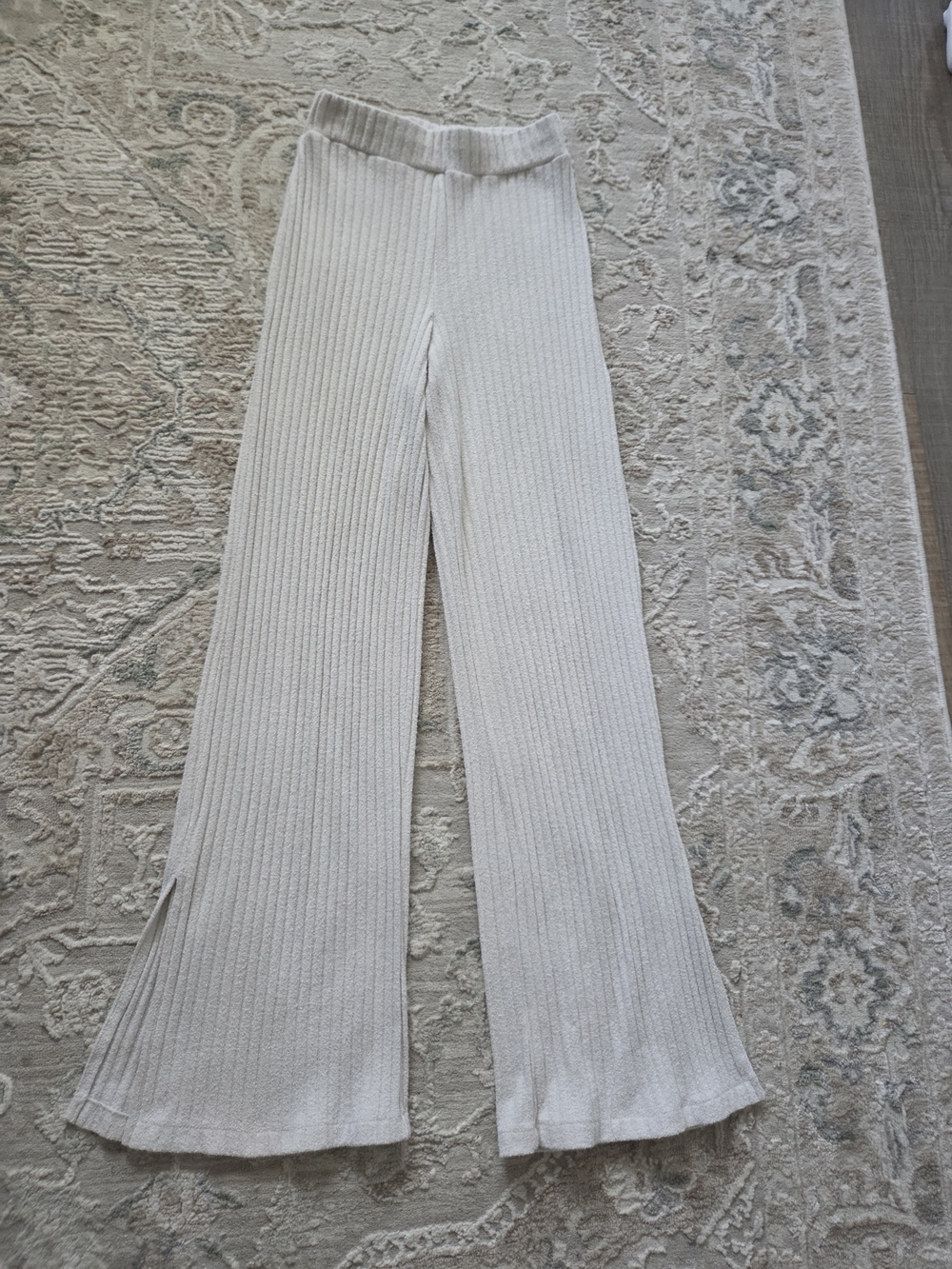H&M Ribbed Wide-Leg Knit Pants in Cream